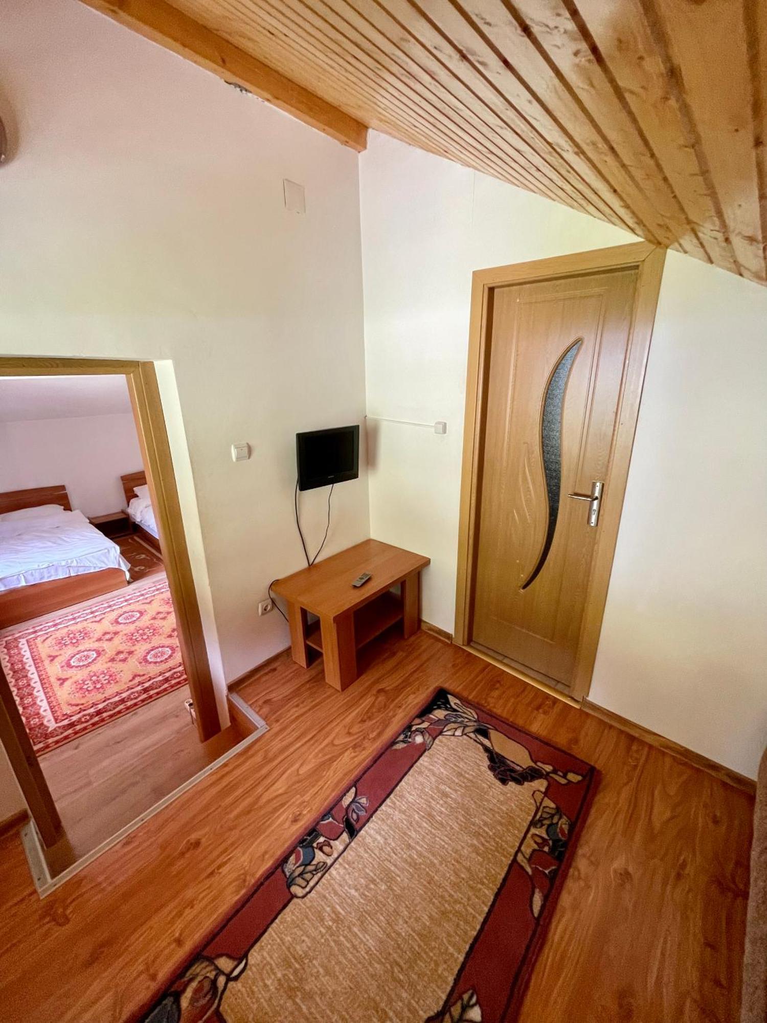 Casa De Vacanta Trei Brazi Ranca Buitenkant foto